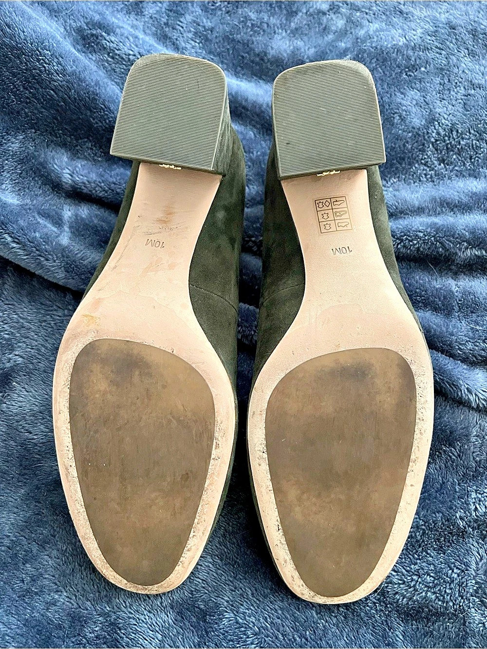 Tory Burch Gigi Suede Block Heel Pump Green. Great fall color - Picture 5 of 7